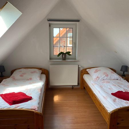 Ferienhaus Hooksiel Mit Sauna Und Kamin Шилліг Екстер'єр фото